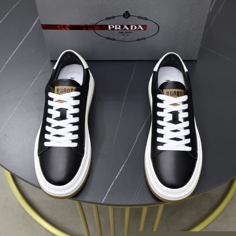 Pra*a casual shoes